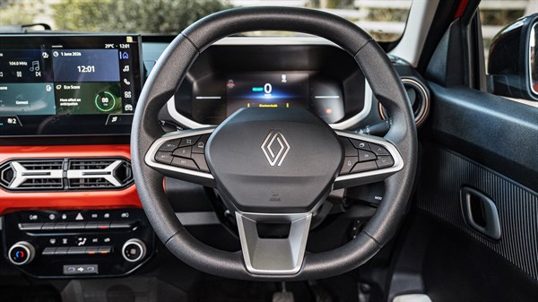 Renault kwid E-Tech 100% electric - digital cluster