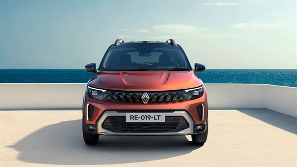 Renault Triber - strong front face