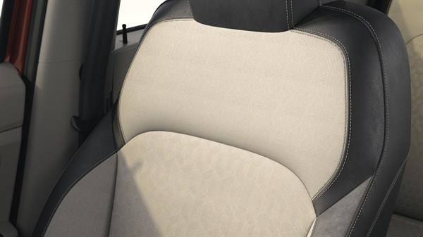 Renault Triber - premium material